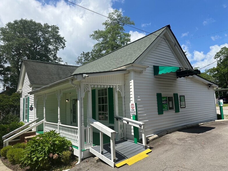 333 Newberry St NW, Aiken, SC for sale - Building Photo - Image 2 of 16