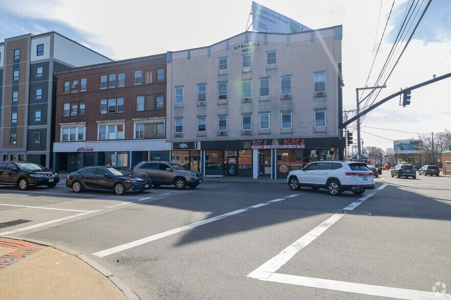 235-241 Main St, Nashua, NH à vendre - Photo du bâtiment - Image 2 de 6