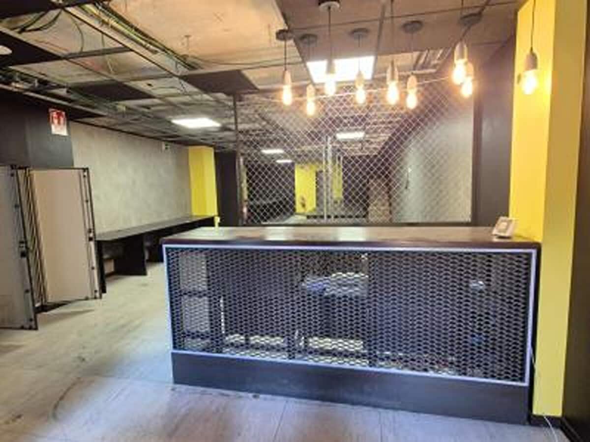 Retail in Barcelona, Barcelona for lease Interior Photo- Image 1 of 17