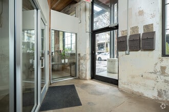 504 Rhett St, Greenville, SC à louer Photo intérieure- Image 2 de 7