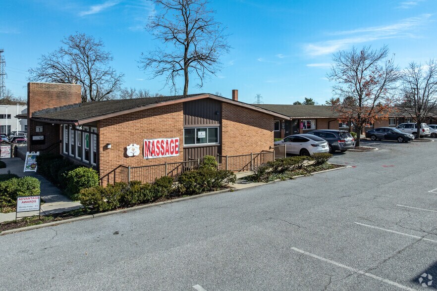 9051 Baltimore National Pike, Ellicott City, MD à louer - Photo du bâtiment - Image 3 de 4