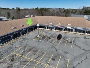 1470 Route 44, Raynham, MA à louer Photo du bâtiment- Image 1 de 3