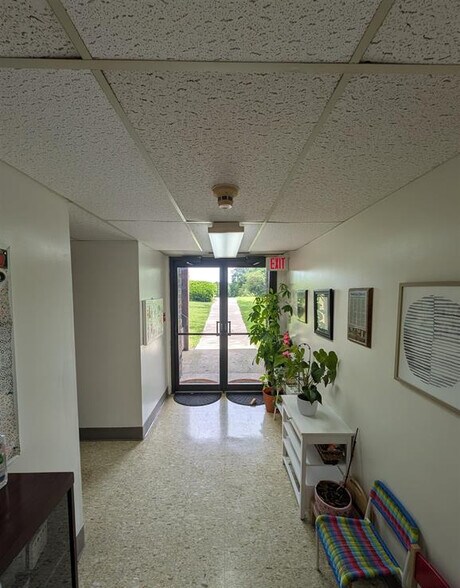 6400 N University St, Peoria, IL à louer - Photo du bâtiment - Image 3 de 14