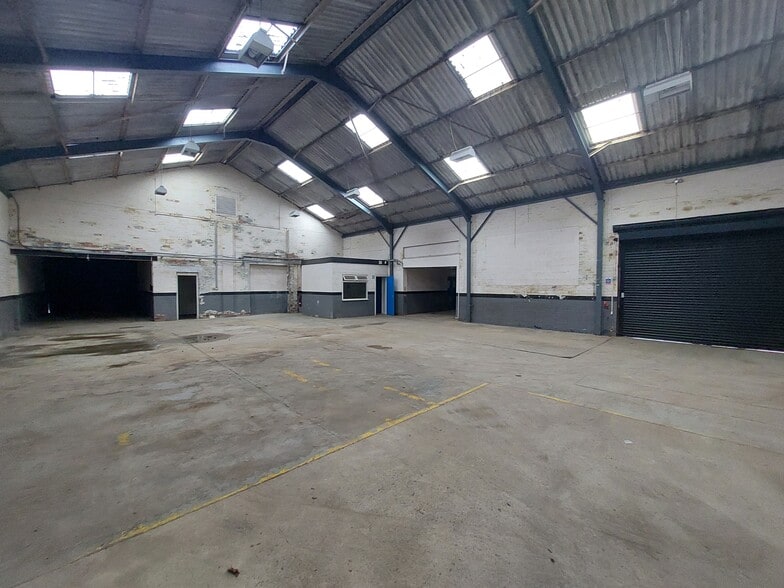 19 Kerse Rd, Stirling for lease - Building Photo - Image 2 of 2