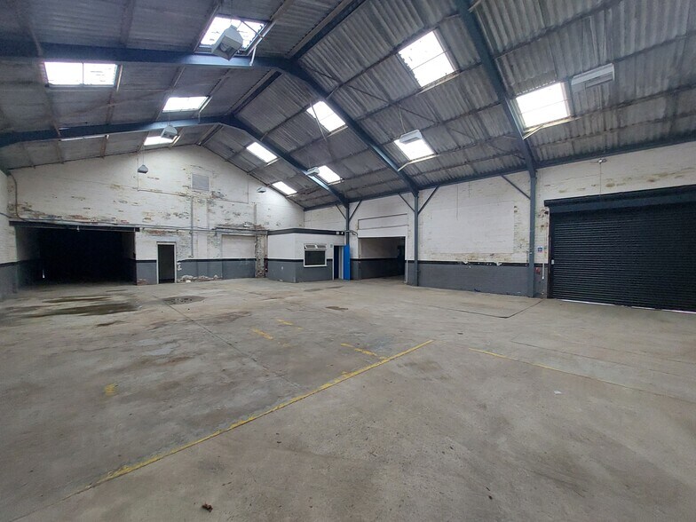 19 Kerse Rd, Stirling à louer - Photo du bâtiment - Image 2 de 2