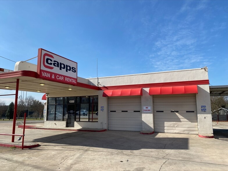 4300 Airport Blvd, Austin, TX à louer - Photo du bâtiment - Image 3 de 5