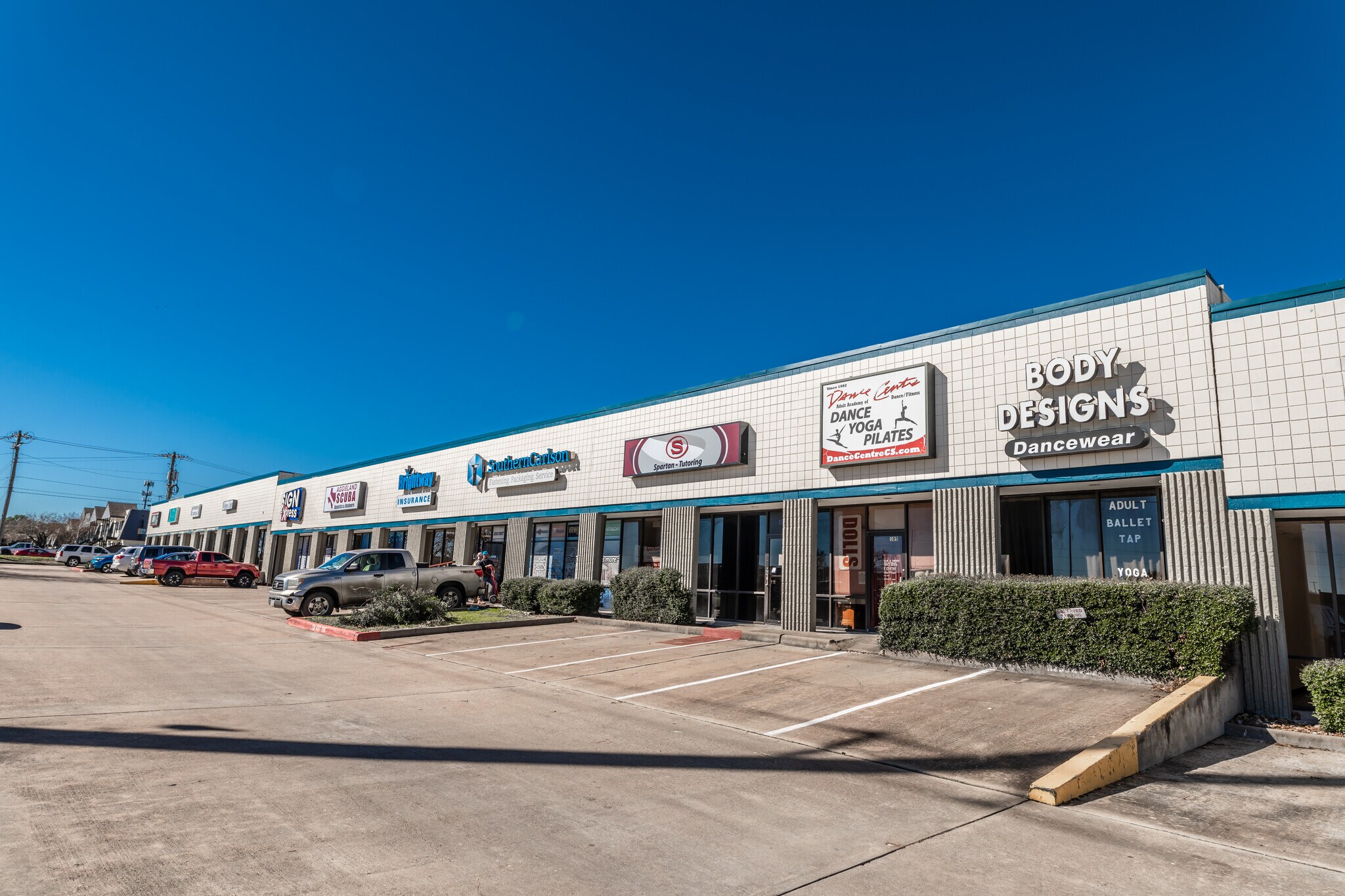 2151 S Harvey Mitchell Pky, College Station, TX à louer Photo du bâtiment- Image 1 de 3