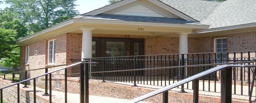 291 McLaws Cir, Williamsburg, VA à vendre - Photo du bâtiment - Image 2 de 9