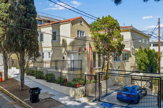 Plus de détails pour 1112 N Sherbourne Dr, West Hollywood, CA - Bureau à louer
