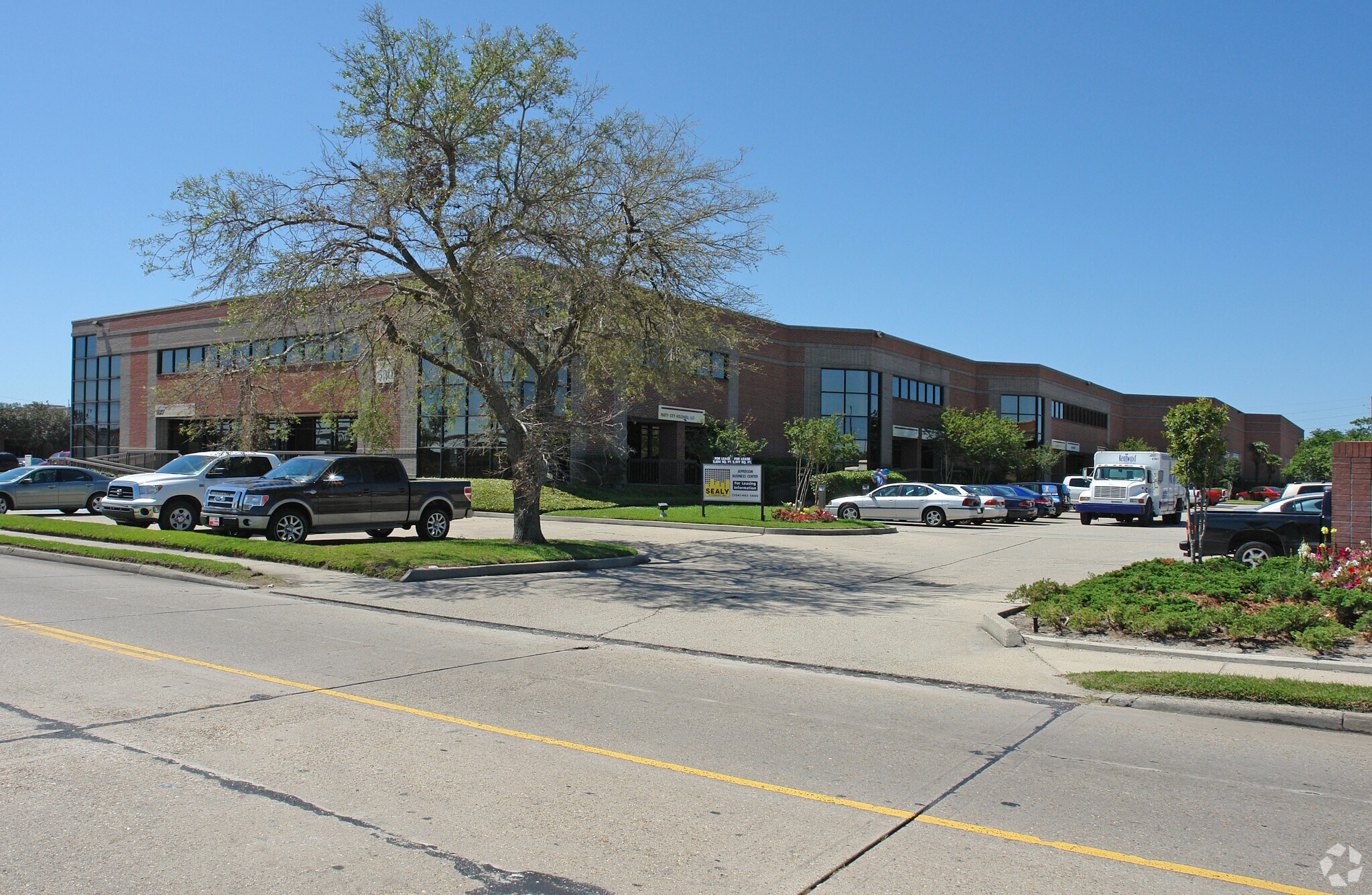 524 Elmwood Park Blvd, Elmwood, LA for lease Primary Photo- Image 1 of 6