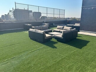 Plus de détails pour 5414 74th St, Elmhurst, NY - Coworking à louer