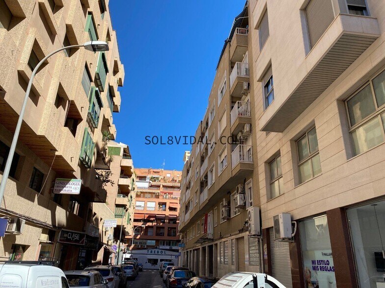 Carrer Reyes Católicos, 1, Orihuela, Alicante for lease - Building Photo - Image 2 of 11