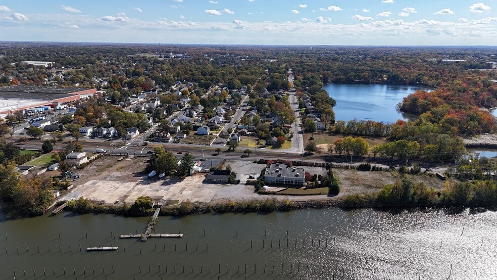 61 Saint Mihiel Dr, Riverside, NJ à vendre - Aérien - Image 2 de 2