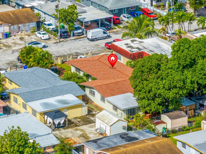 1211 NW 32nd Pl, Miami, FL à vendre - Photo du bâtiment - Image 2 de 43