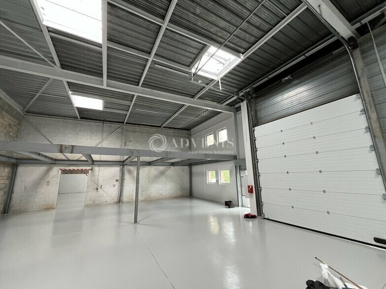 Flex in Plaisir for sale - Interior Photo - Image 3 of 8