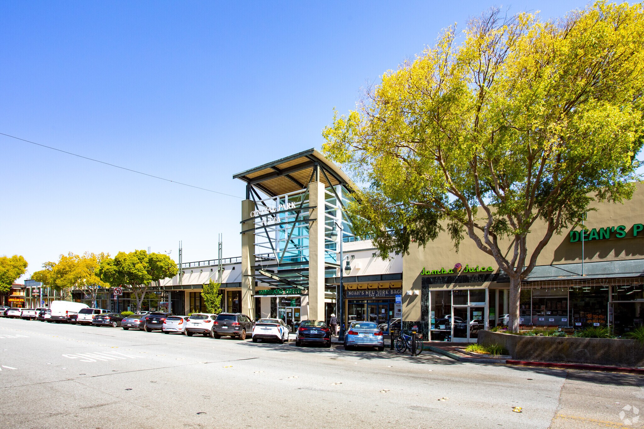 4-98 E 4th Ave, San Mateo, CA à louer Photo du bâtiment- Image 1 de 7