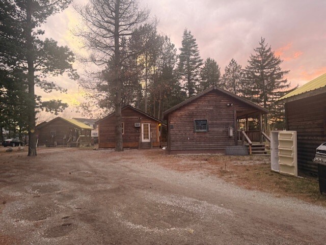 202 Fontaine Dr, Ponderay, ID for sale Primary Photo- Image 1 of 4
