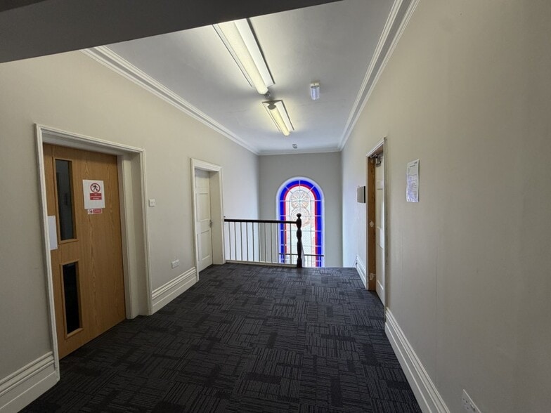 4 Winckley Sq, Preston for sale - Interior Photo - Image 2 of 10