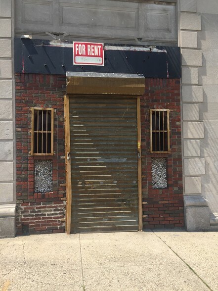 243 Clinton Ave, Newark, NJ à louer - Photo du bâtiment - Image 3 de 8