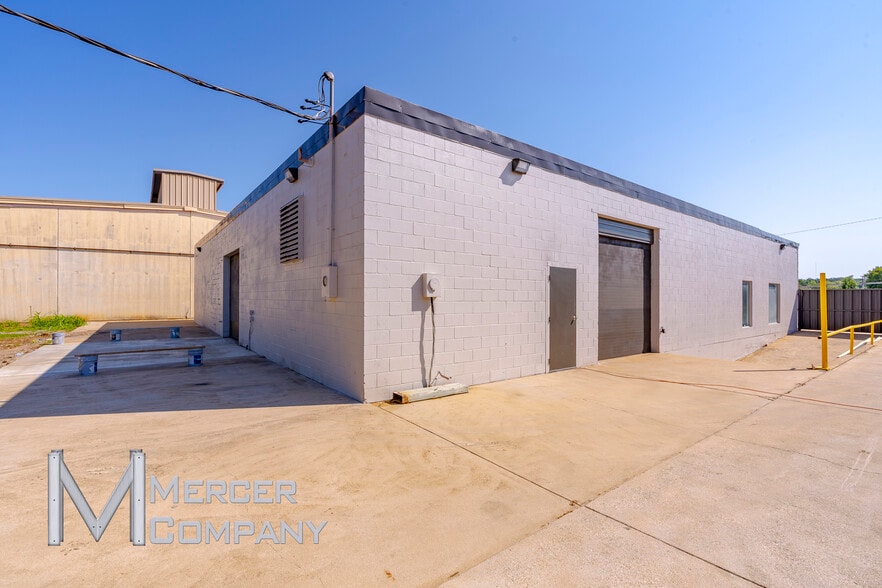 400 West Fork Dr, Arlington, TX for lease - Building Photo - Image 3 of 5