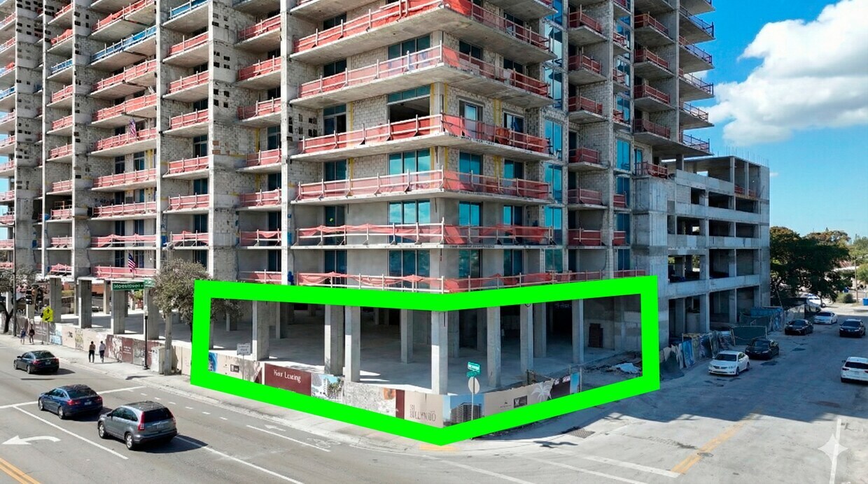 2100 N Federal Hwy, Hollywood, FL à louer Photo principale- Image 1 de 92