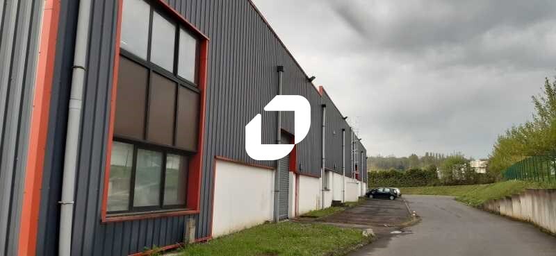 2 Avenue Du Montboulon, Saint-Soupplets for lease - Building Photo - Image 2 of 13