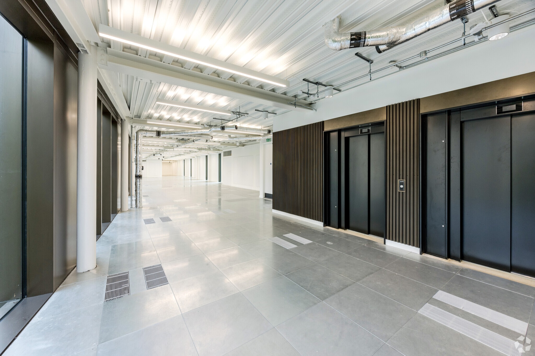 60-70 Shorts Gdns, Londres à louer Photo intérieure- Image 1 de 3