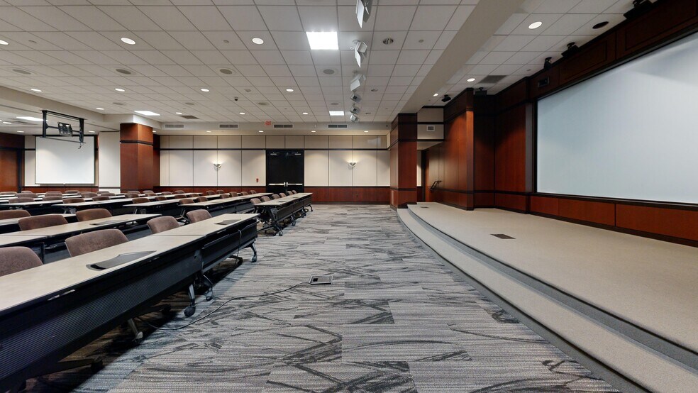 Dual Class A Offices w/ Strong Upside portefeuille de 2 propriétés à vendre sur LoopNet.ca - Numérisation 3D de Matterport - Image 2 de 46