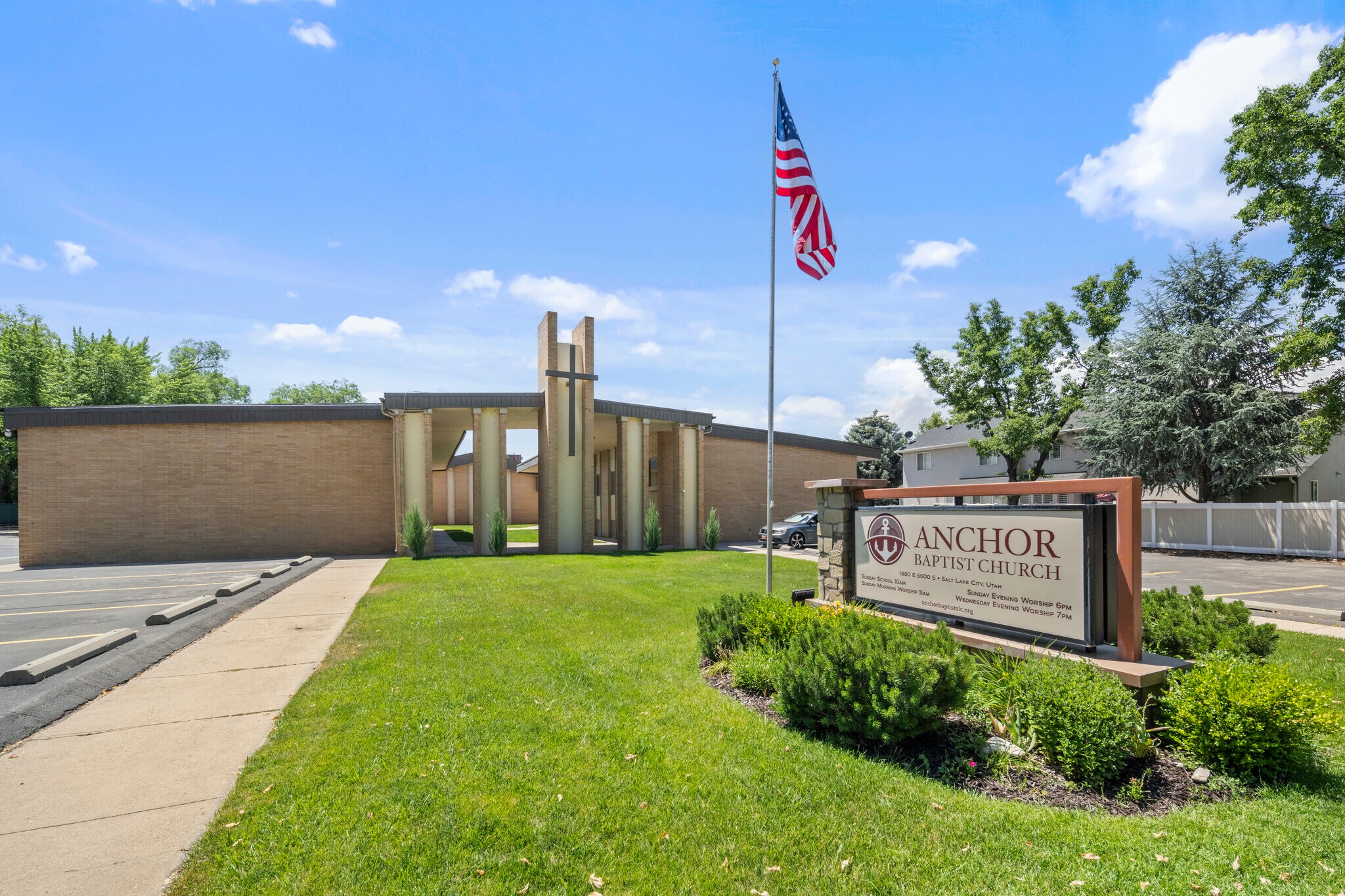 1880 E 5600 S, Holladay, UT à vendre Photo du bâtiment- Image 1 de 1