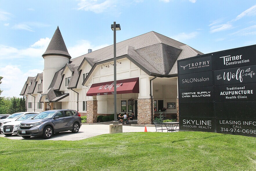 15480 Clayton Rd, Ballwin, MO à vendre - Photo du bâtiment - Image 2 de 5