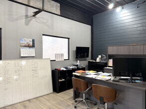 324 Christian St, Oxford, CT for lease Interior Photo- Image 2 of 9