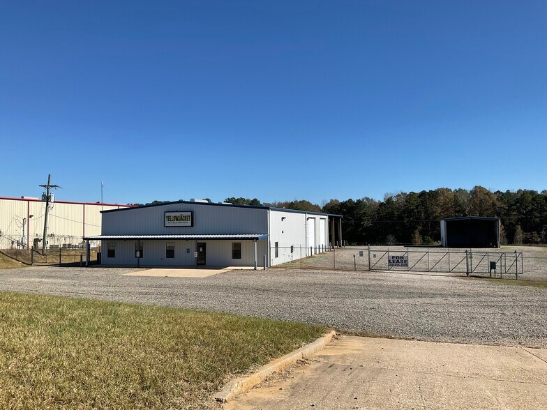 211 Corporate Dr, Sibley, LA à louer - Photo du bâtiment - Image 3 de 17