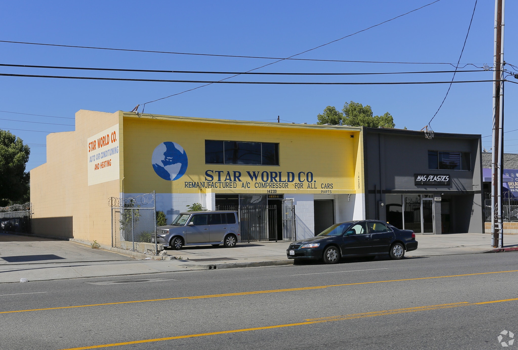 14233 Oxnard St, Van Nuys, CA for sale Primary Photo- Image 1 of 4