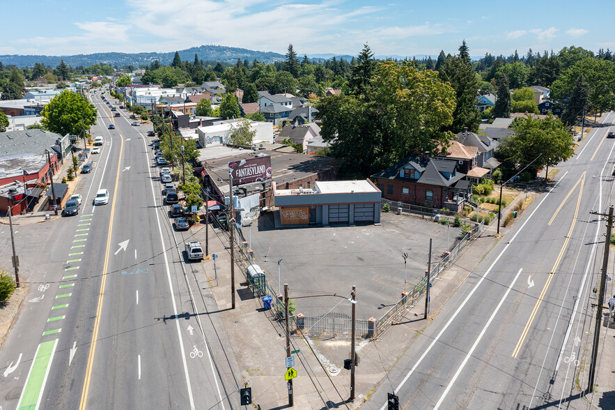 5220 SE Foster Rd, Portland, OR for sale - Building Photo - Image 3 of 20