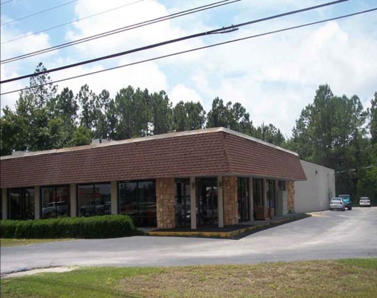 2116 S Highway 77, Lynn Haven, FL à vendre - Photo du bâtiment - Image 2 de 5