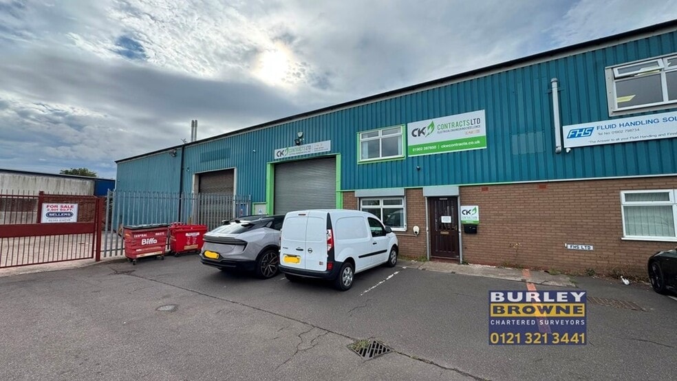 Aspley Close, Wolverhampton for lease - Building Photo - Image 3 of 3
