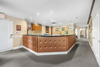 401 E 55th St, New York, NY à louer Photo intérieure- Image 2 de 2