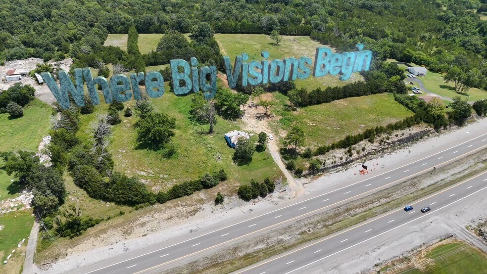 7665 Shelbyville Pike, Christiana, TN à vendre - Vidéo sur l’inscription commerciale - Image 2 de 52