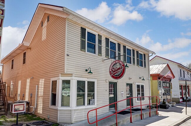 Plus de détails pour 13 W Main St, Spring Valley, OH - Commerce de détail à vendre