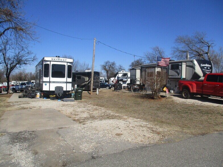 8801 SE 29th St, Midwest City, OK à vendre - Photo du bâtiment - Image 3 de 15