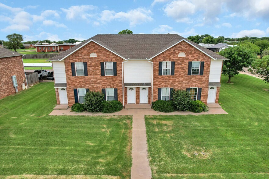1501 Wade St, Sayre, OK à vendre - Photo du bâtiment - Image 3 de 28