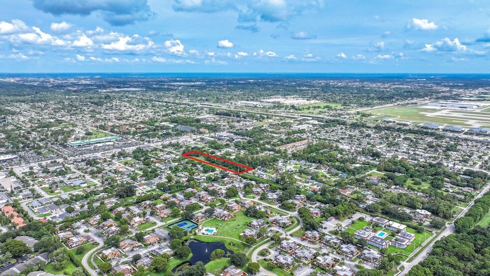 4415 Sunny Lane Ave, West Palm Beach, FL for sale - Building Photo - Image 2 of 8