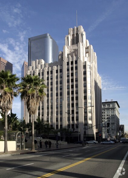 411 W 5th St, Los Angeles, CA à louer - Photo du bâtiment - Image 3 de 41