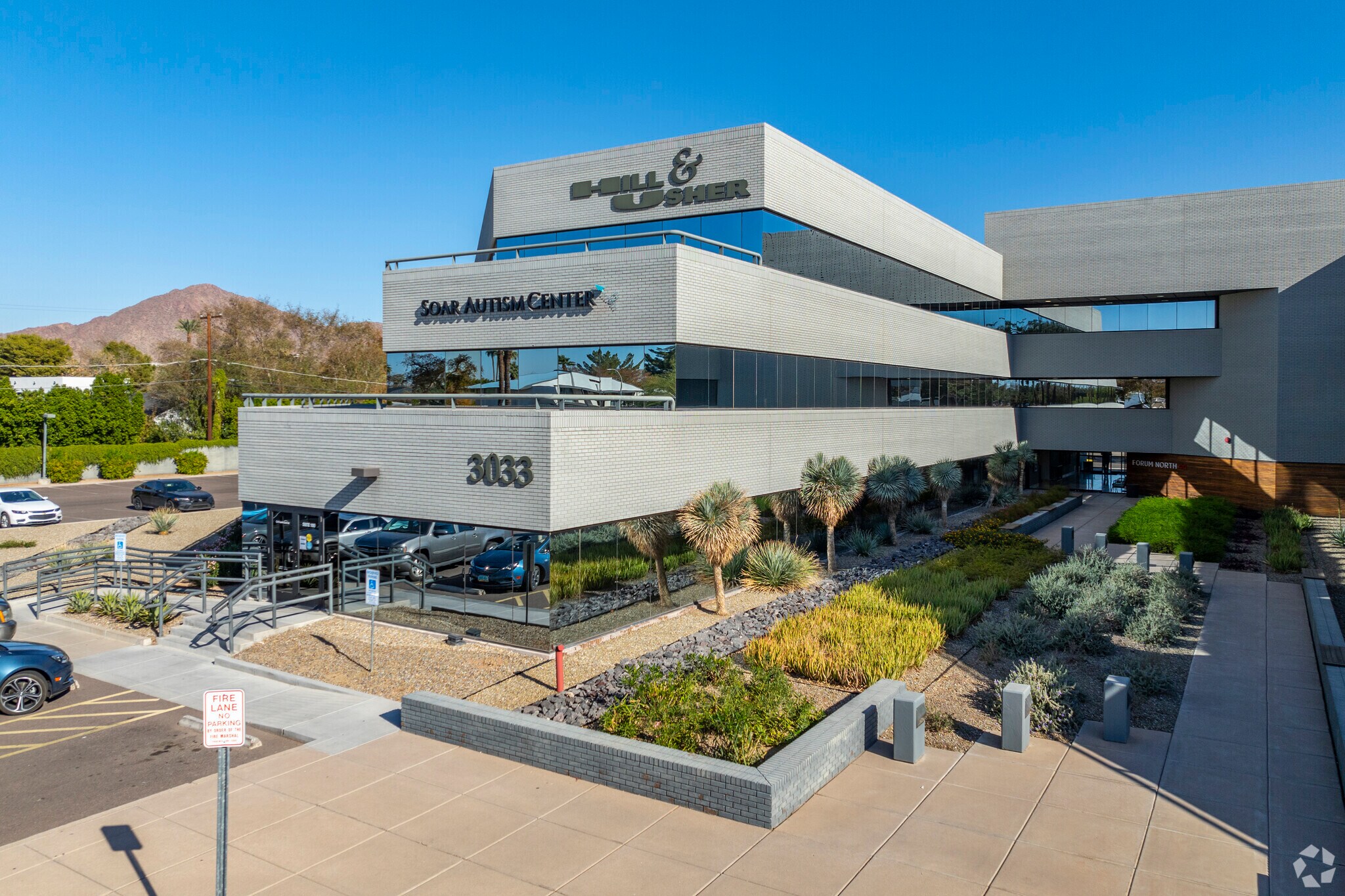 3033 N 44th St, Phoenix, AZ for lease Primary Photo- Image 1 of 33