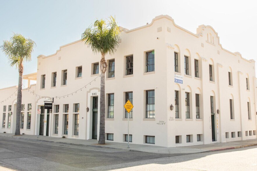 305 S Kalorama St, Ventura, CA à louer - Photo du bâtiment - Image 2 de 12