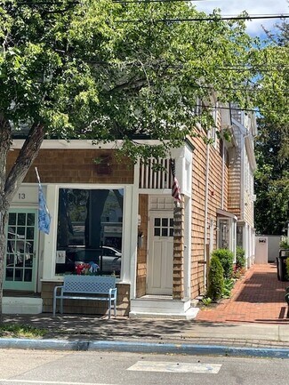 Plus de détails pour 15 Bellport Ln, Bellport Village, NY - Bureau à vendre