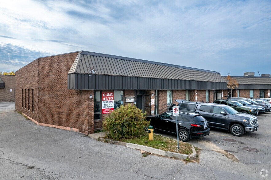 101 Toro Rd, Toronto, ON for sale - Primary Photo - Image 1 of 1