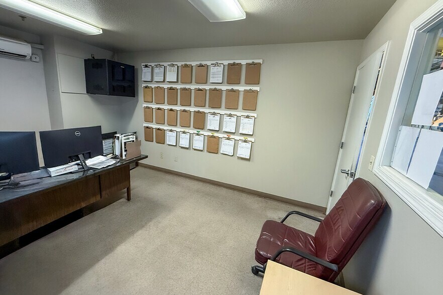 2773 E Malaga Ave, Fresno, CA à louer - Photo du bâtiment - Image 2 de 5