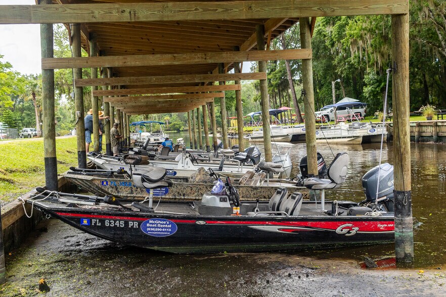 217 Butler Dr, Satsuma, FL à vendre - Autre - Image 2 de 45