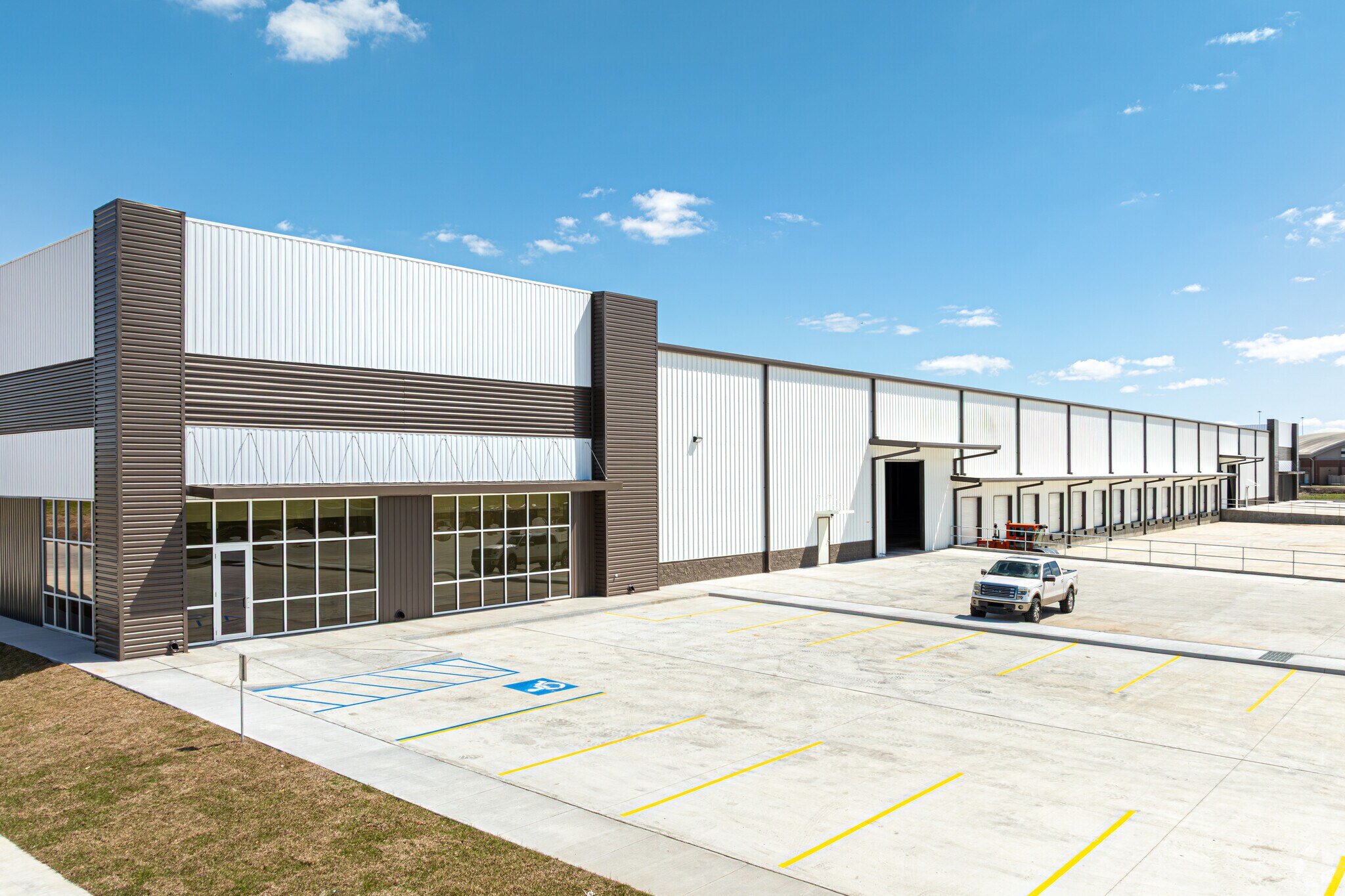2030 Rue Sucre, Suite 100, Luling, LA à louer Photo du bâtiment- Image 1 de 25